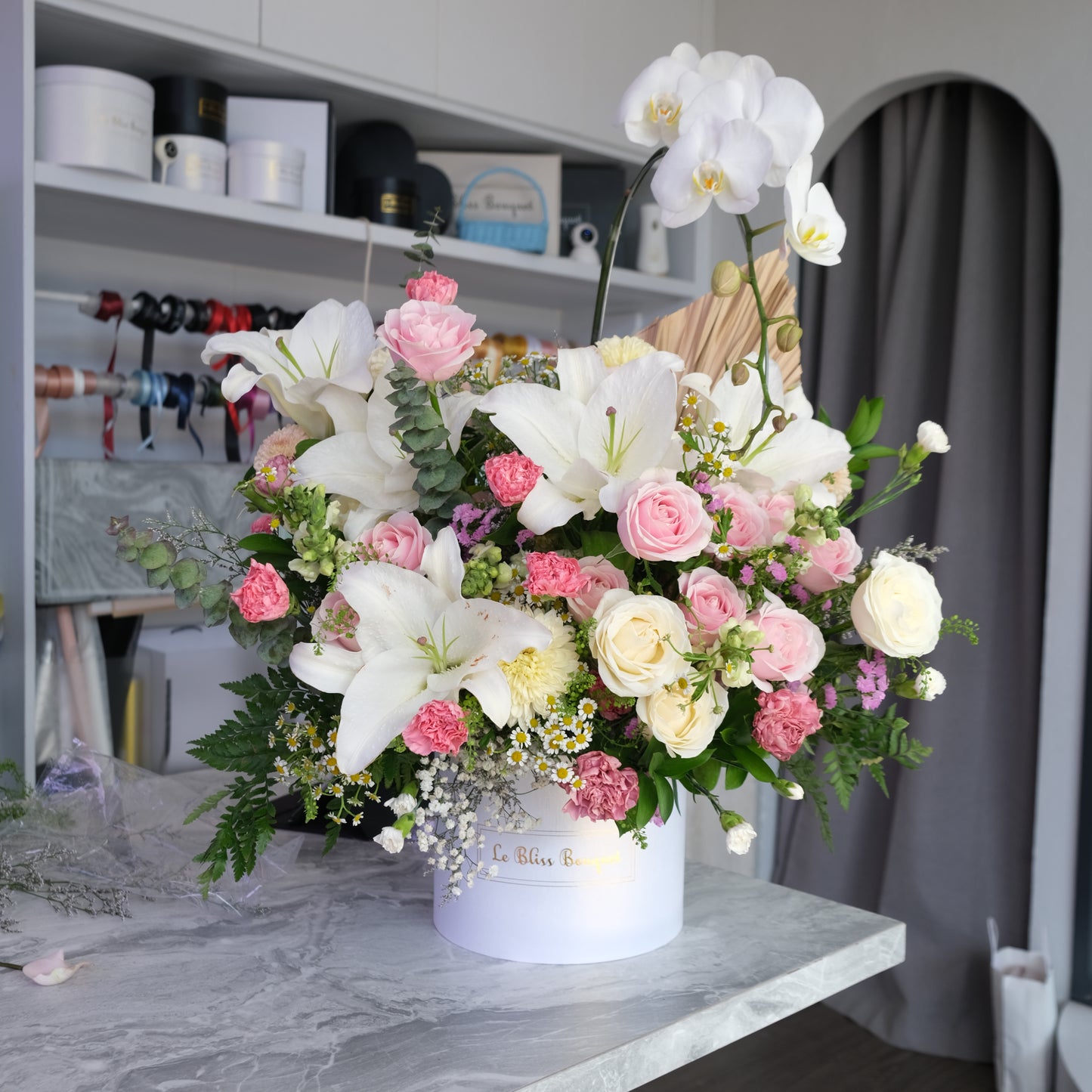 White Pink Spring Orchid Grand Bloombox