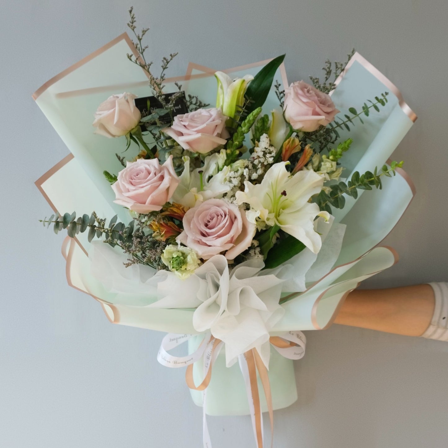 Quicksand Rose Lily Mint Medium Bouquet