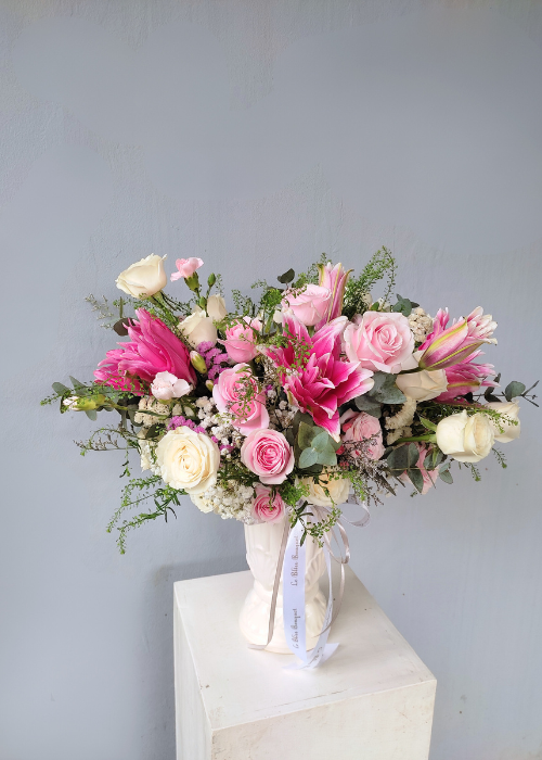 Roselily Pink Vase - Le Bliss Bouquet. Roselily Pink Vase - Le Bliss Bouquet. florist Surabaya, toko bunga surabaya, vas bunga surabaya, sidoarjo, gresik