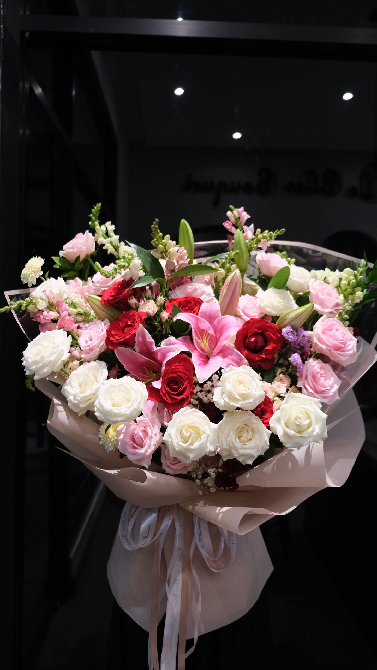florist surabaya - mixed flowers xl bouquet by Le Bliss Bouquet deliver to jakarta, cirebon, surabaya. florist surabaya