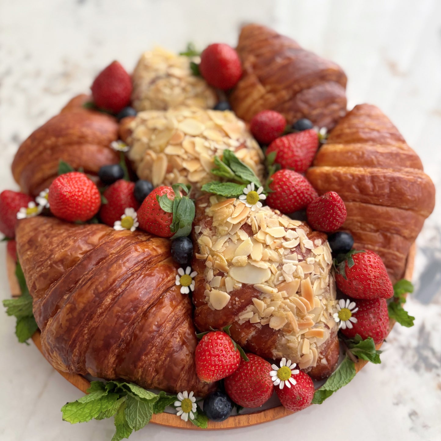Croissant Berries Platter
