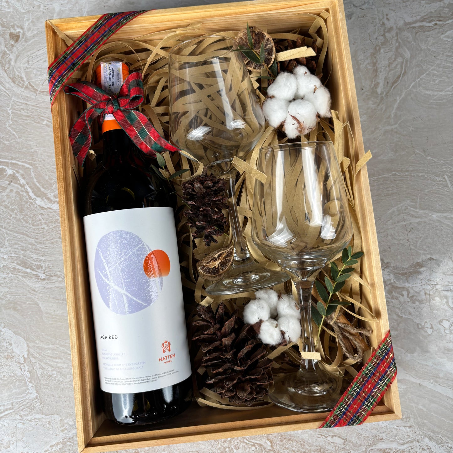 Festive Red Wine Glass Hamper