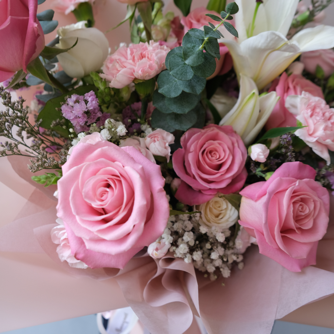 Hermosa Rose and Lily XL Bouquet