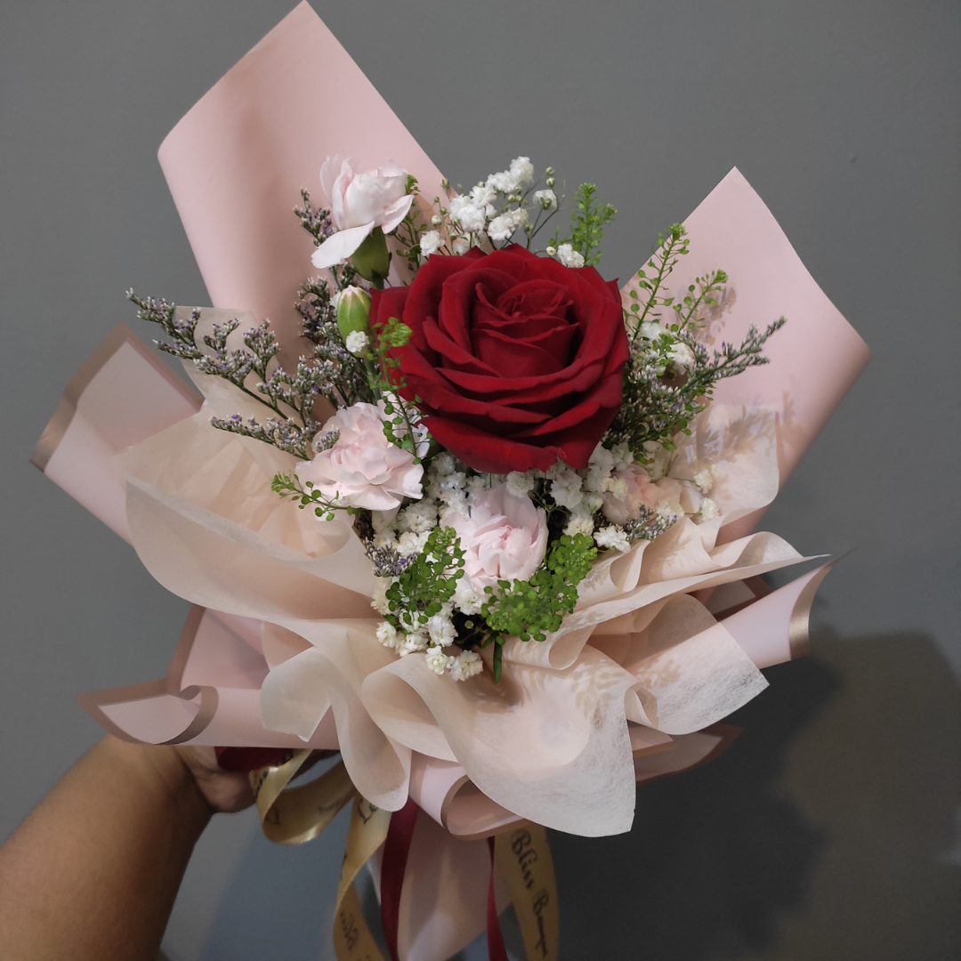 Single Rose Bouquet