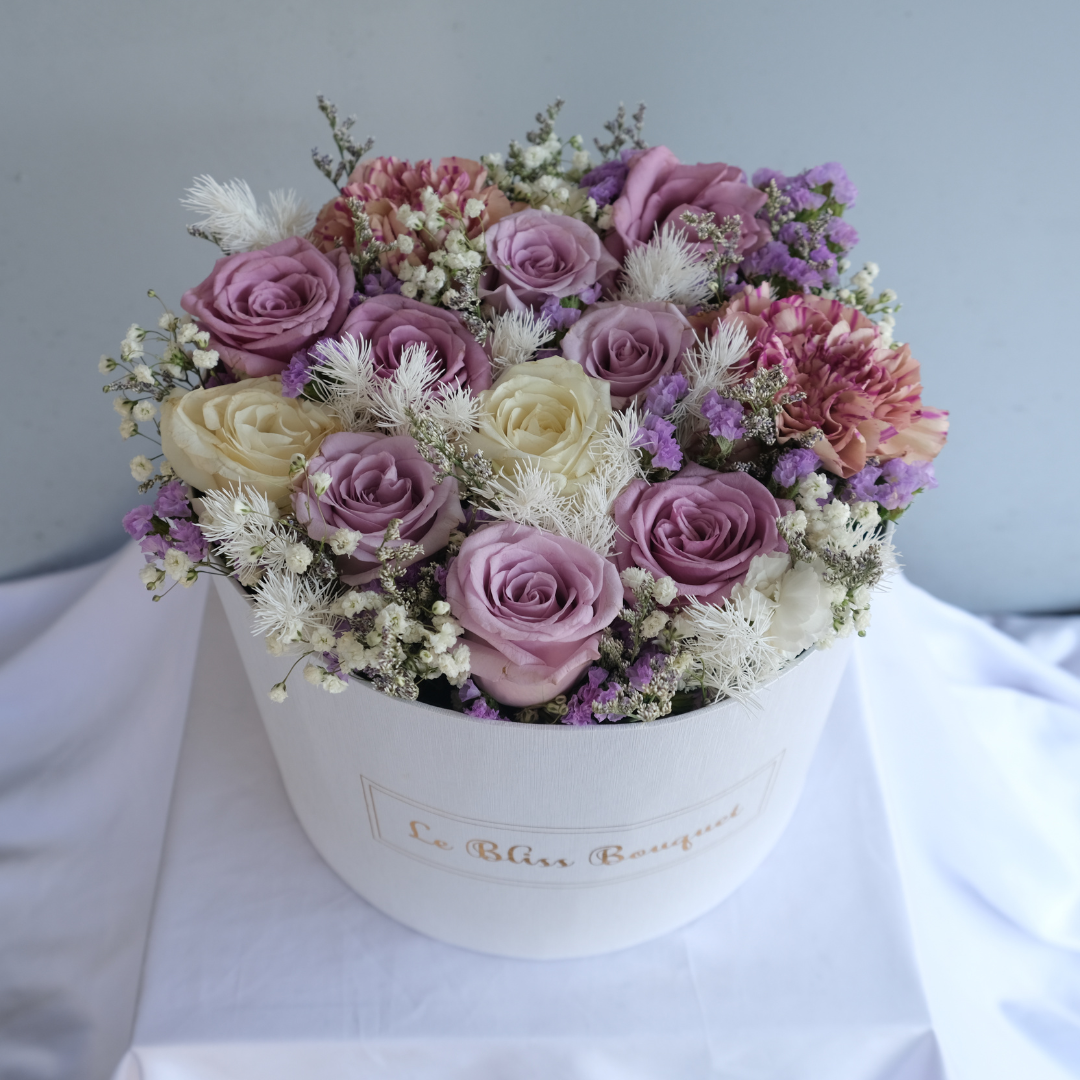 Mixed Fresh Flower Flat Arrangement Bloombox - Le Bliss Bouquet