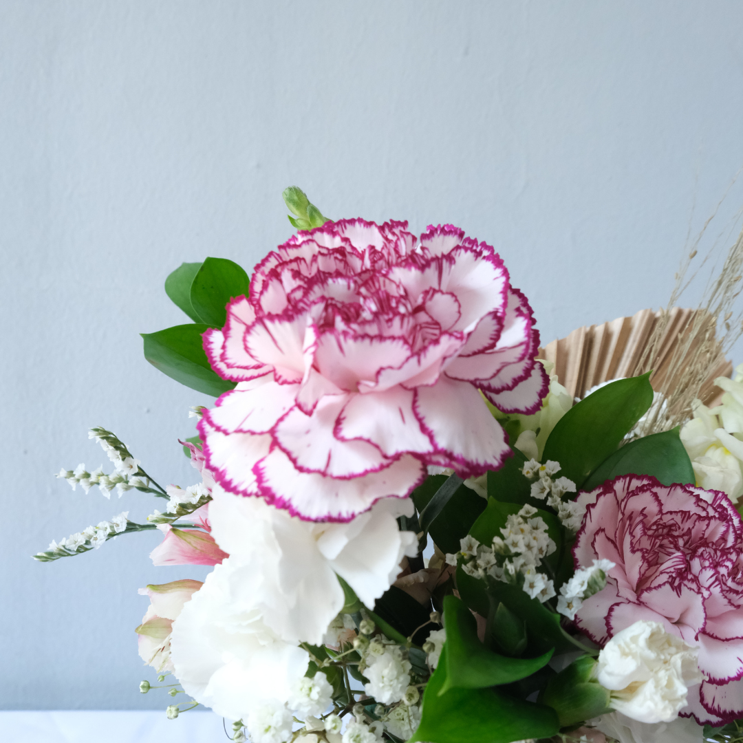 Fresh Carnation Petite Jar