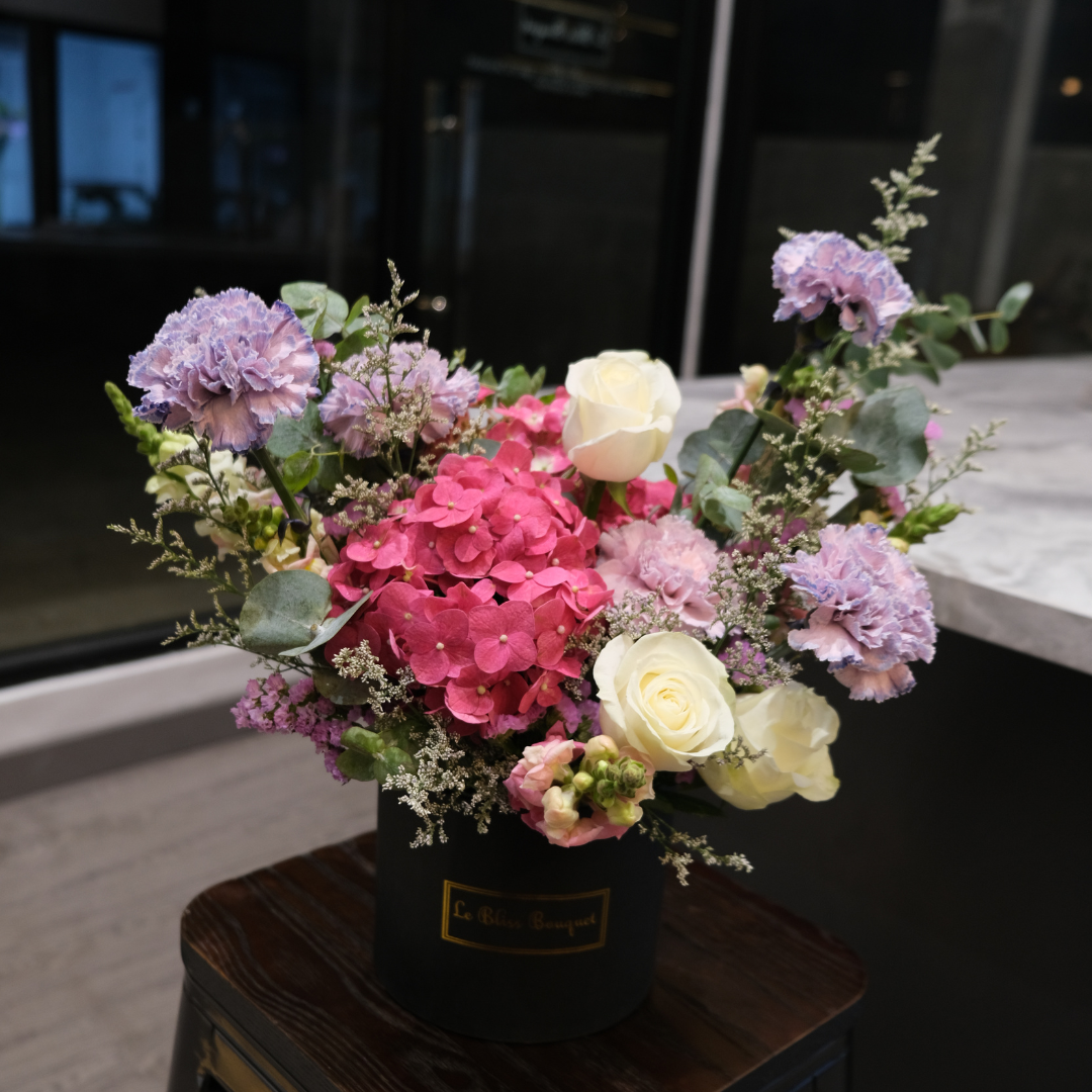 Hydrangea Pink Lilac Petite Bloombox - Le Bliss Bouquet