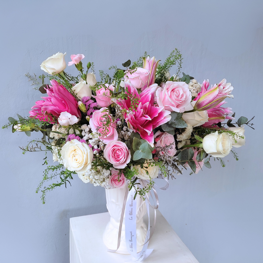 Roselily Pink Vase - Le Bliss Bouquet