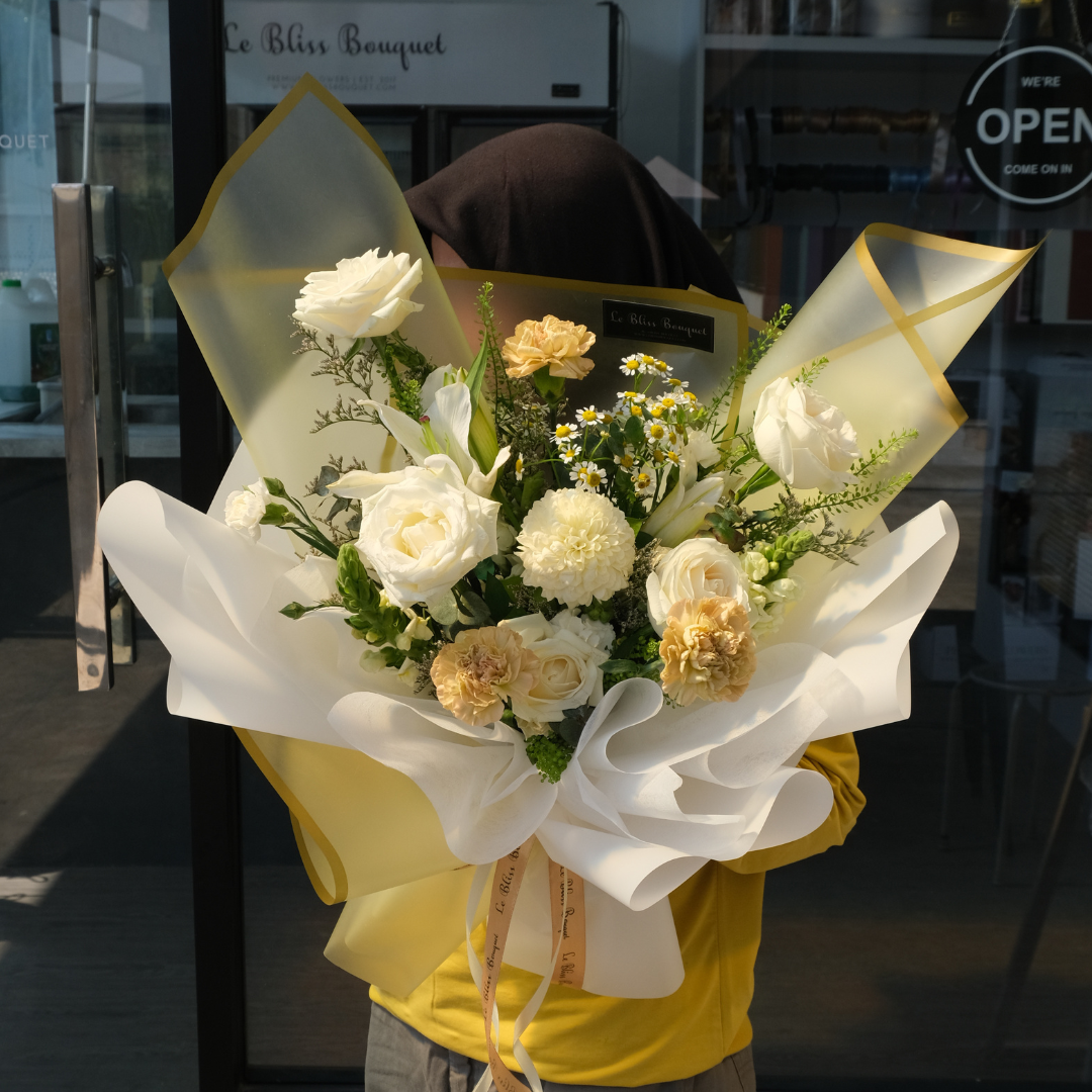 Garden White Yellow Bouquet