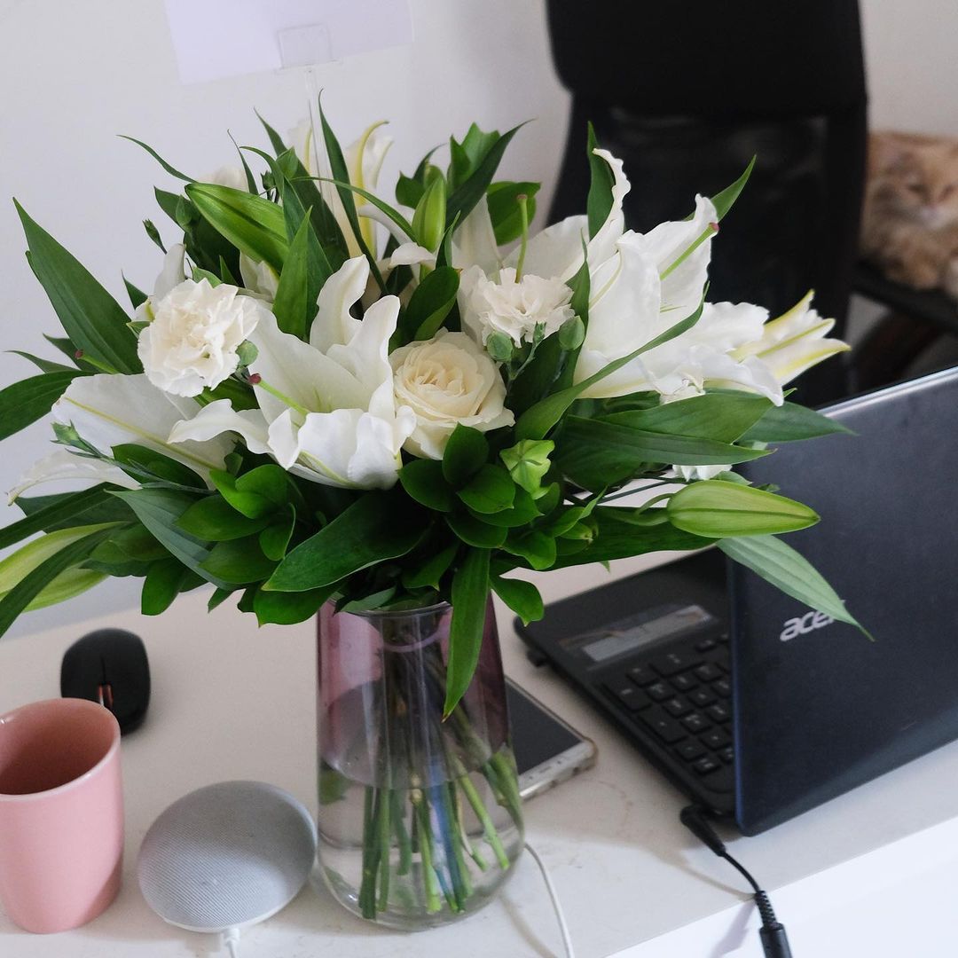 White Lily Casablanca in Vase