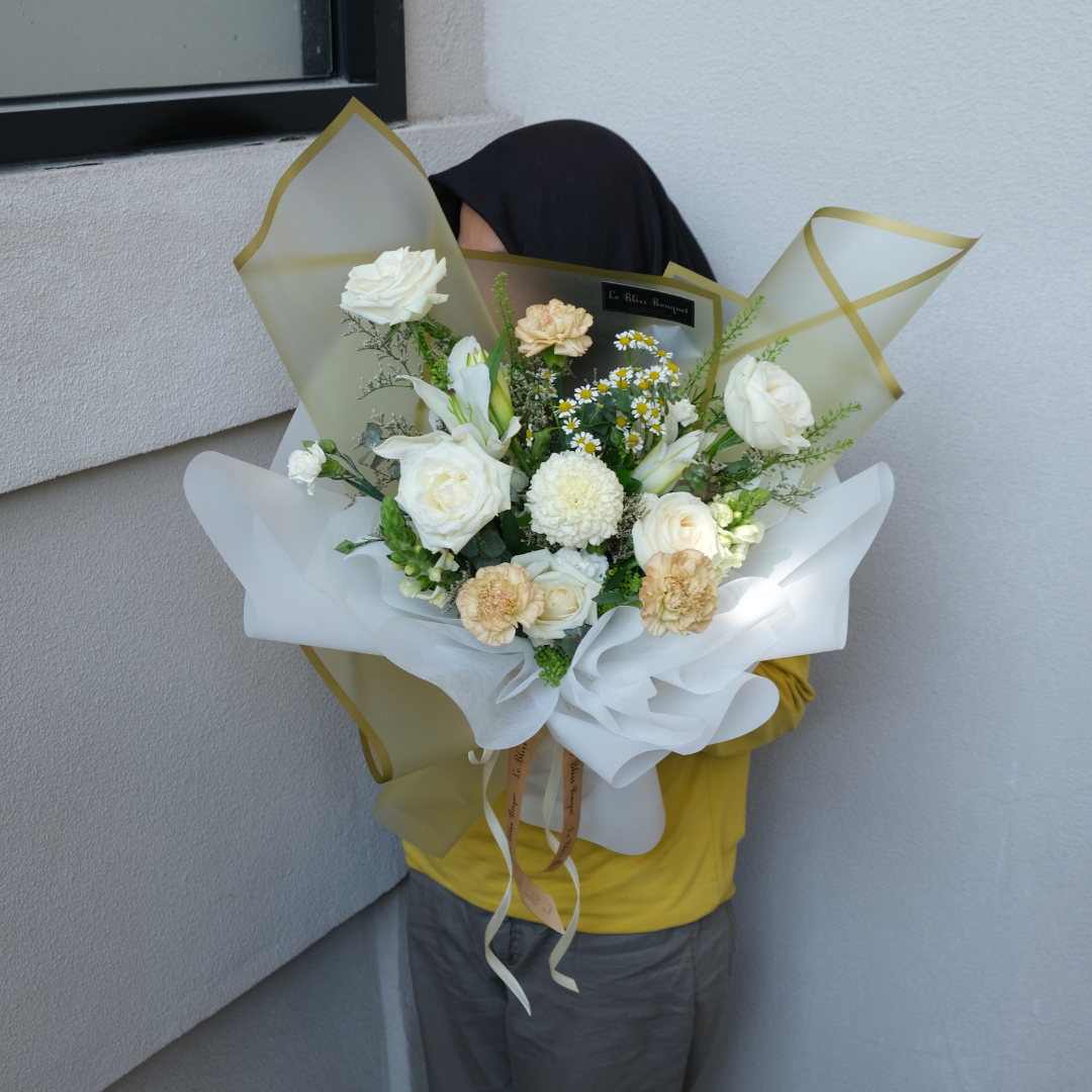 Garden White Yellow Bouquet