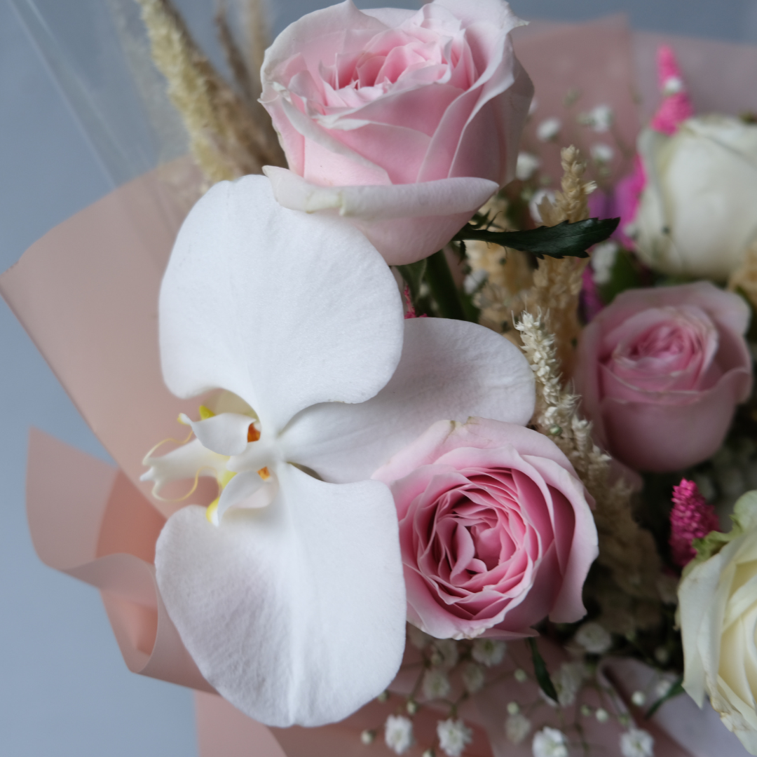 Sweet Pea Orchid Medium Bouquet