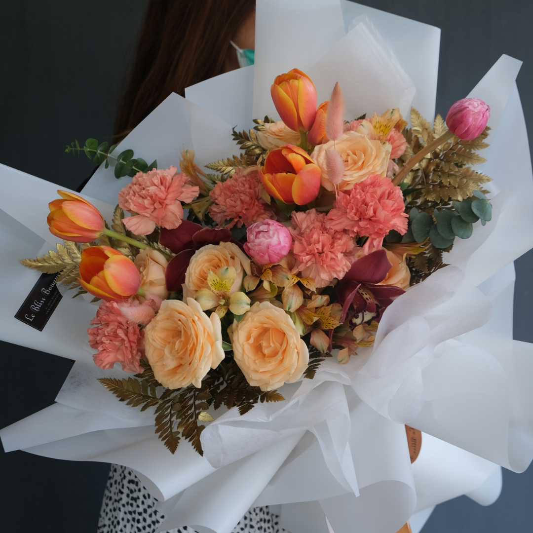 Peachy Tulip Ad Rem Bouquet - Le Bliss Bouquet