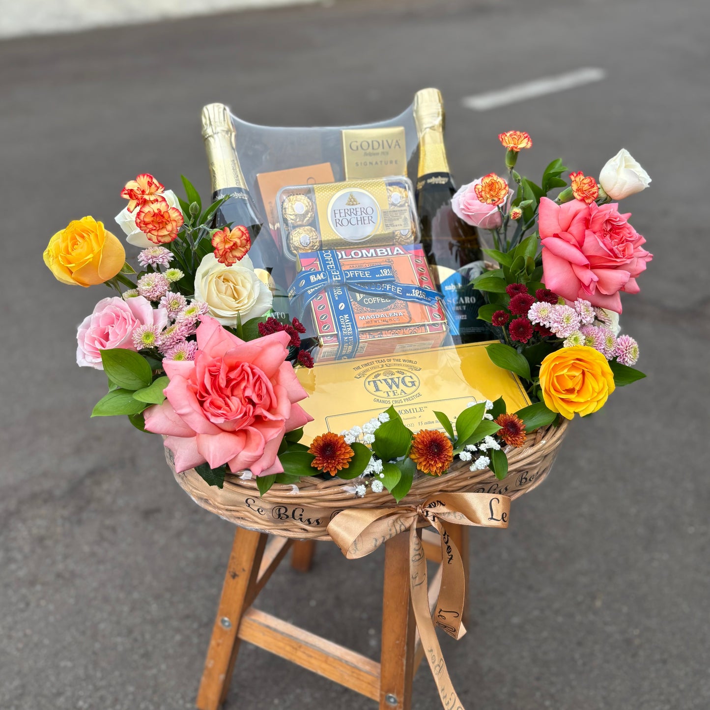 Sparkling Gourmet Hamper