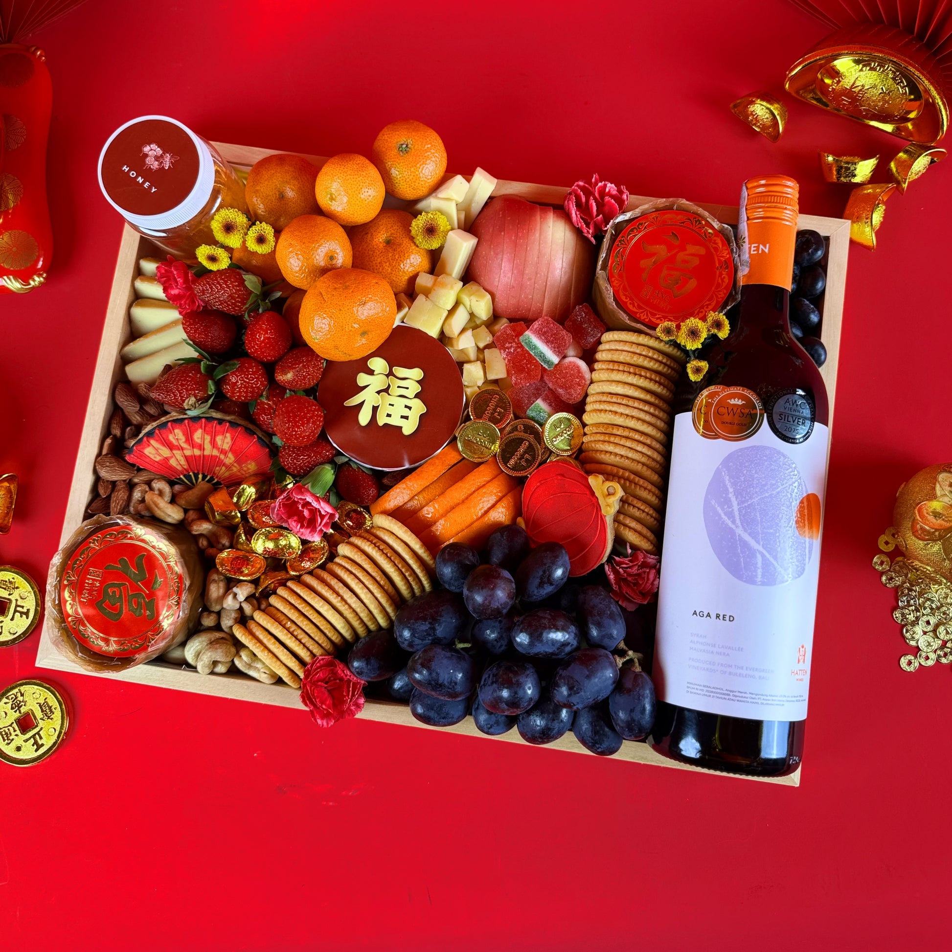 Chinese New Year platter with wine by Le Bliss Platter – premium gift tray Jakarta Surabaya Cirebon - Platter Imlek dengan Wine