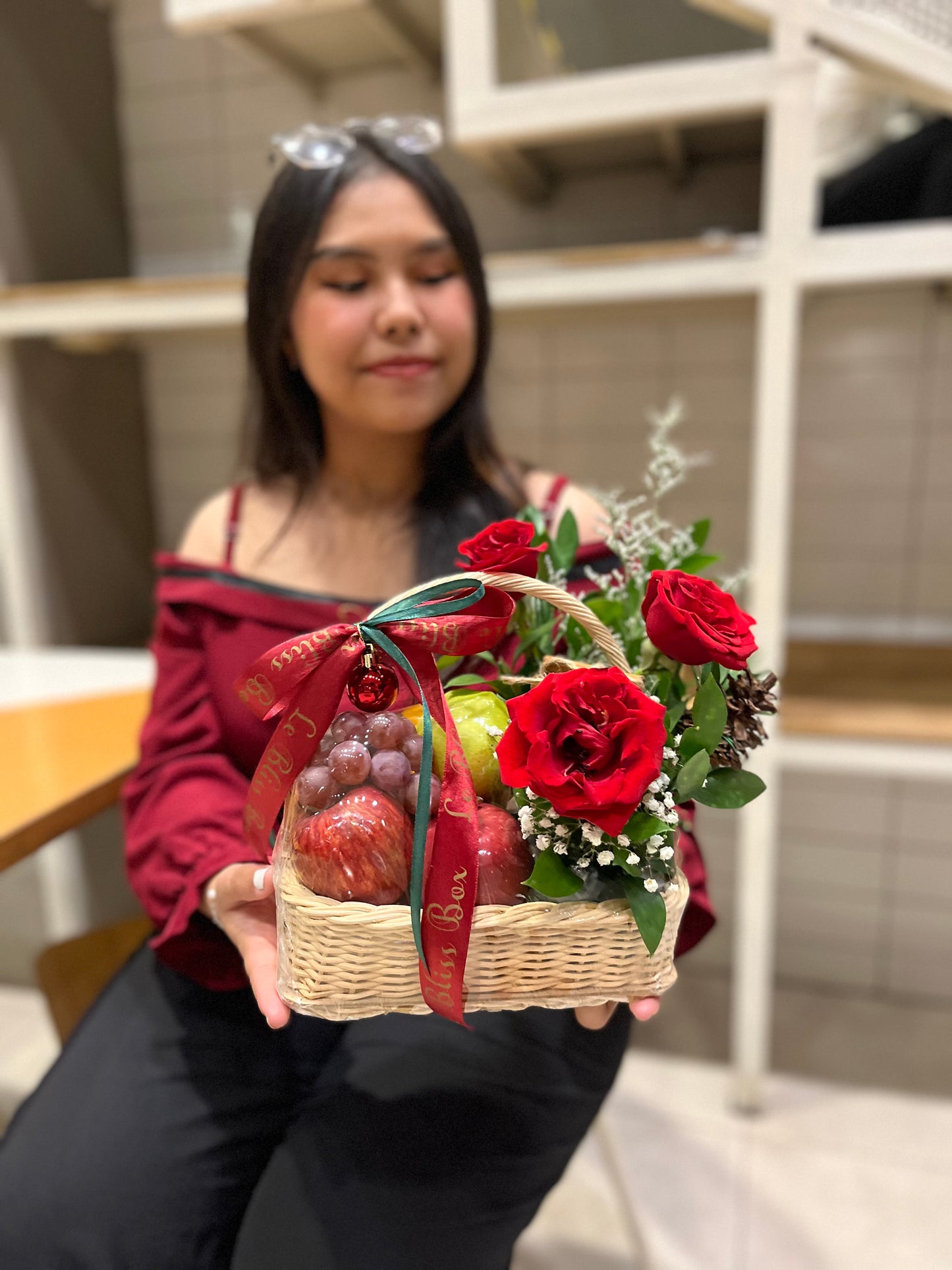 Christmas Hamper filled with fresh fruits and flowers, deliver to jakarta, cirebon, bintaro