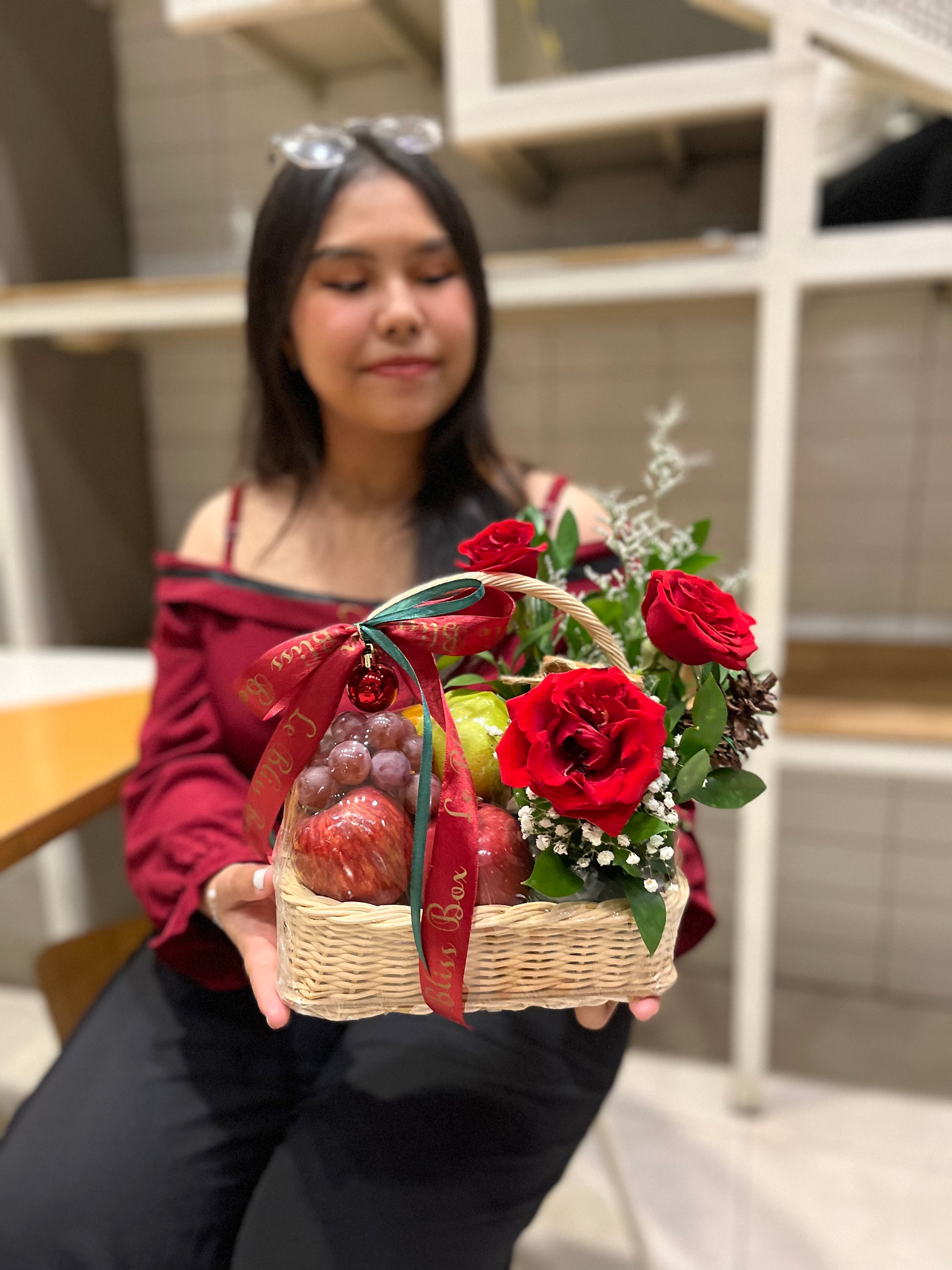 Christmas Hamper filled with fresh fruits and flowers, deliver to jakarta, cirebon, bintaro