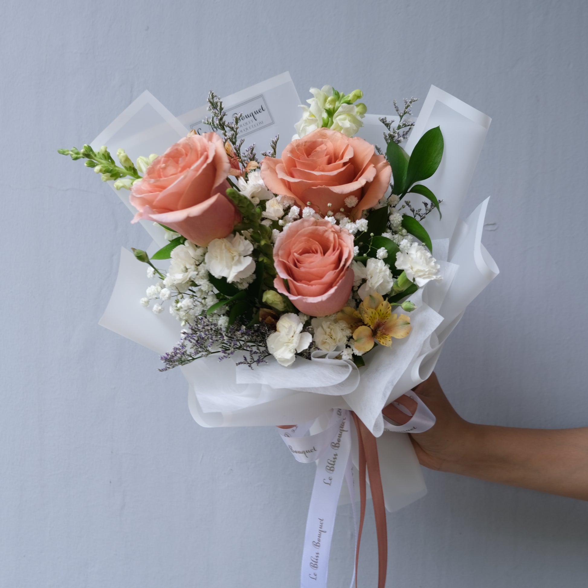 RP Moab Rose Smallie Bouquet - Le Bliss Bouquet