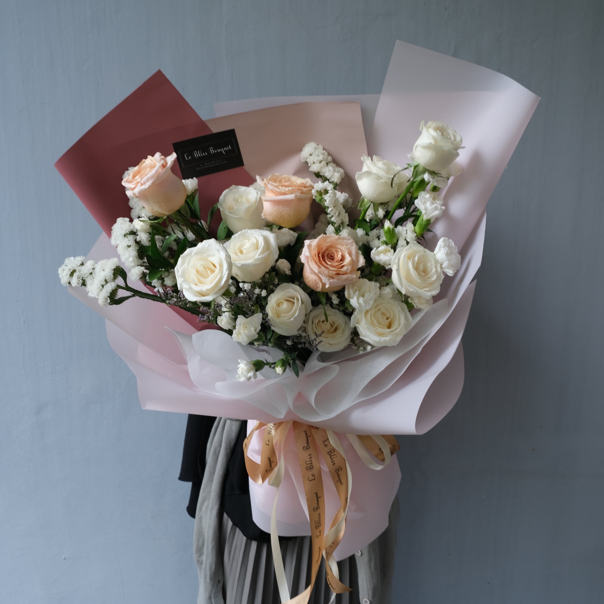 Shimmer Rose White Peach Bouquet - Le Bliss Bouquet