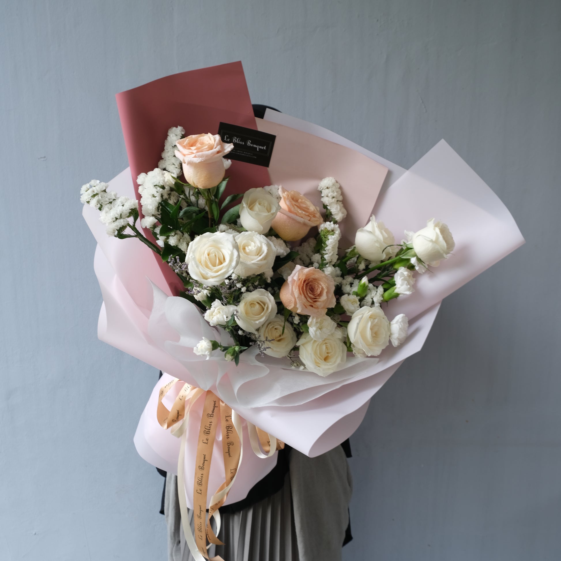 Shimmer Rose White Peach Bouquet - Le Bliss Bouquet