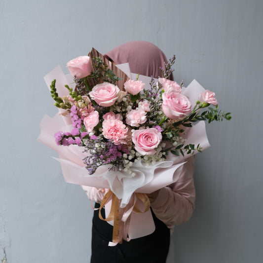 Soft Pink Signature Bouquet