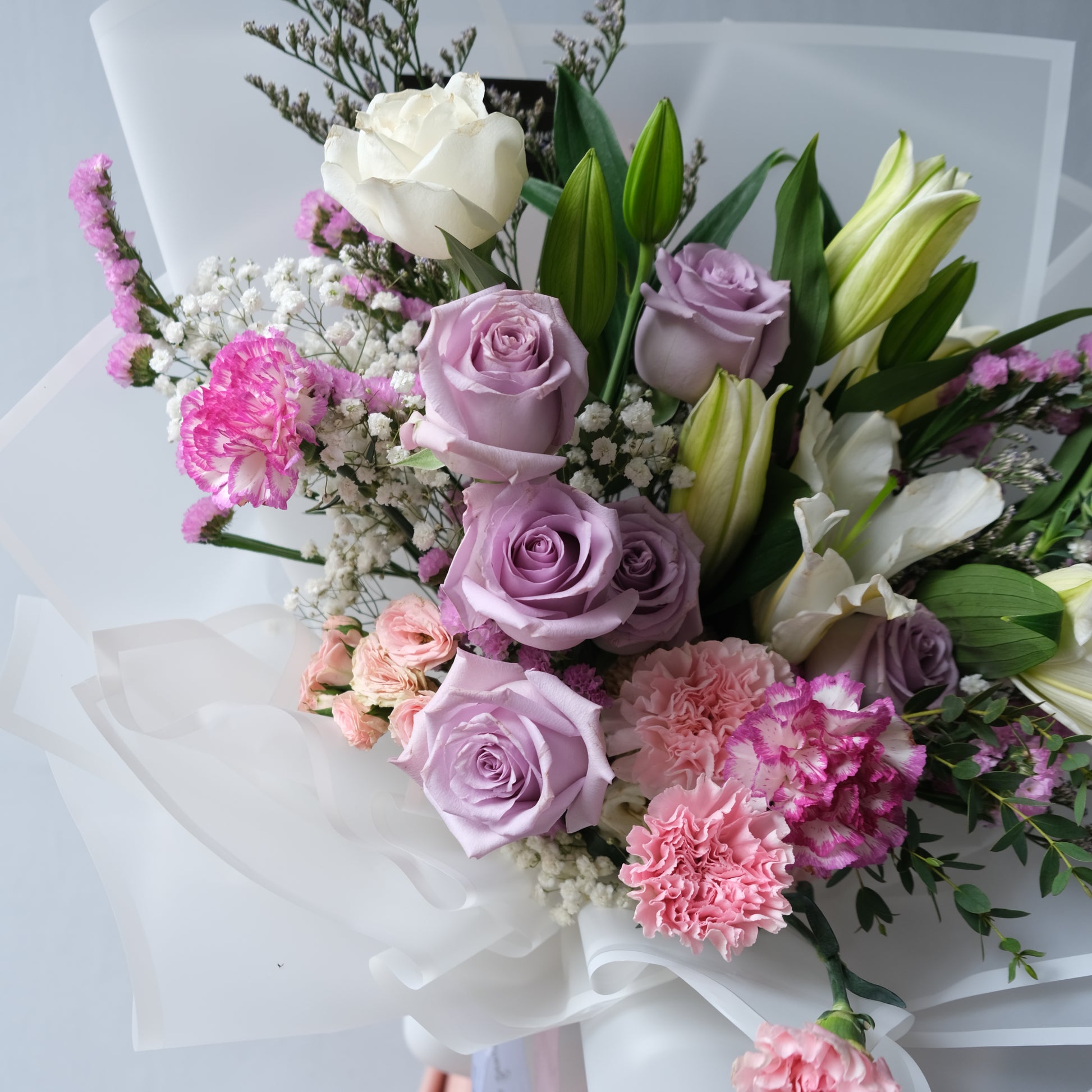 Lily Avventura Ocean Song Rose Bouquet - Le Bliss Bouquet