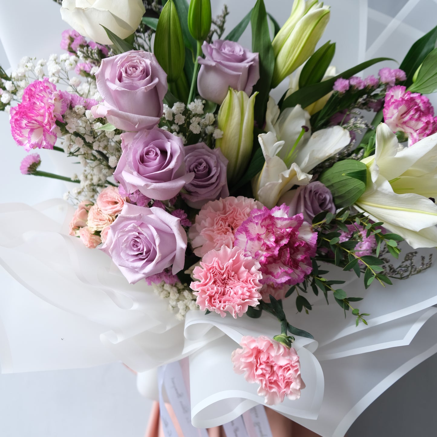 Lily Avventura Ocean Song Rose Bouquet - Le Bliss Bouquet