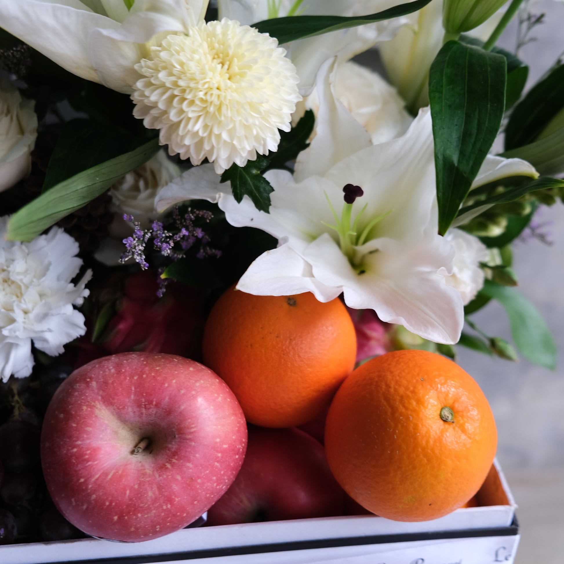 Premium Box Fruit Flower Parcel - Le Bliss Bouquet