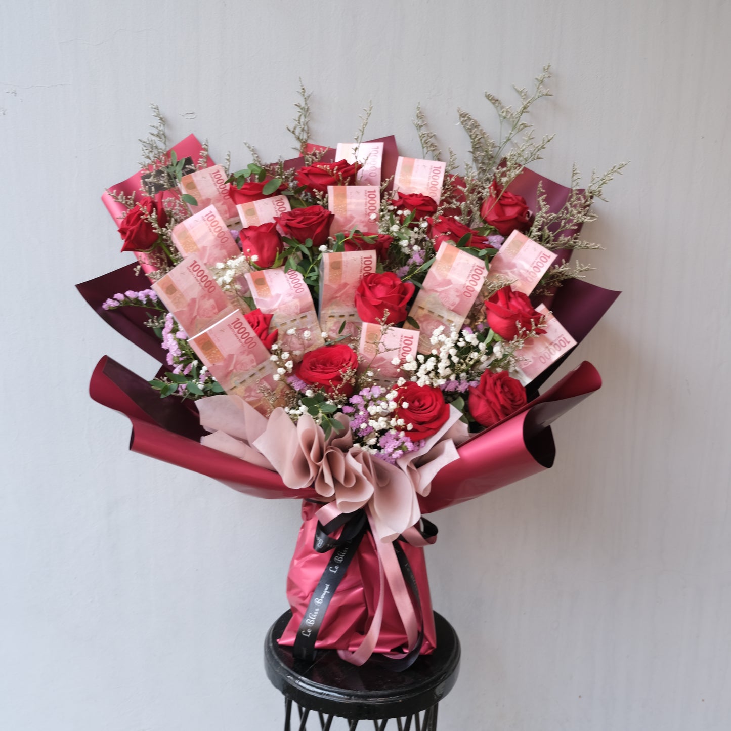 Explorer Red Rose Money Bouquet | 15 Lembar