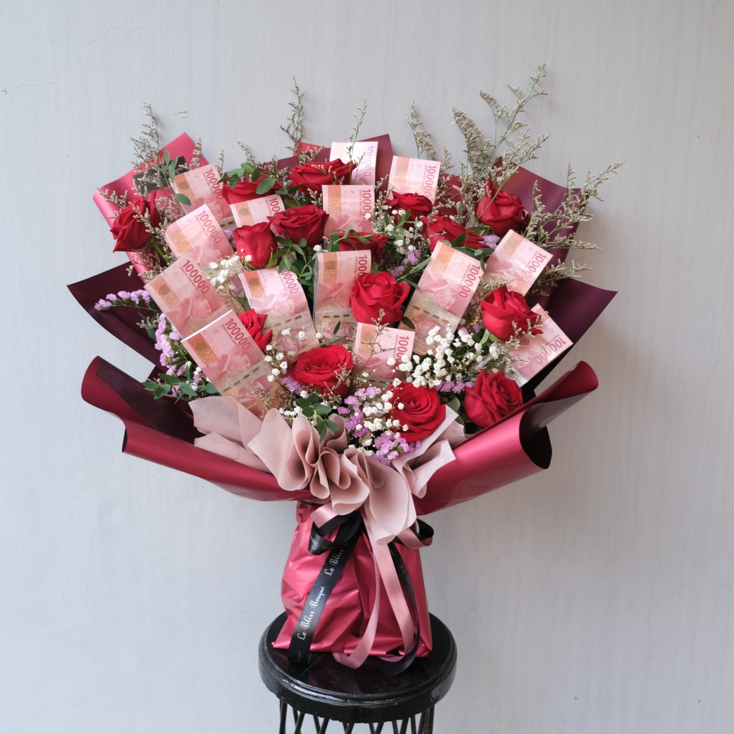 Explorer Red Rose Money Bouquet | 15 Lembar