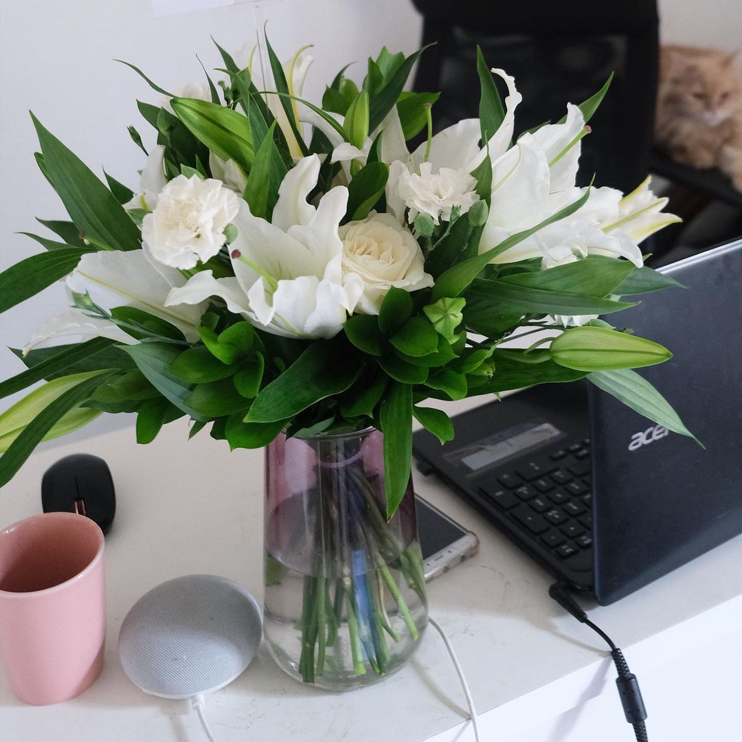 White Lily Casablanca in Vase