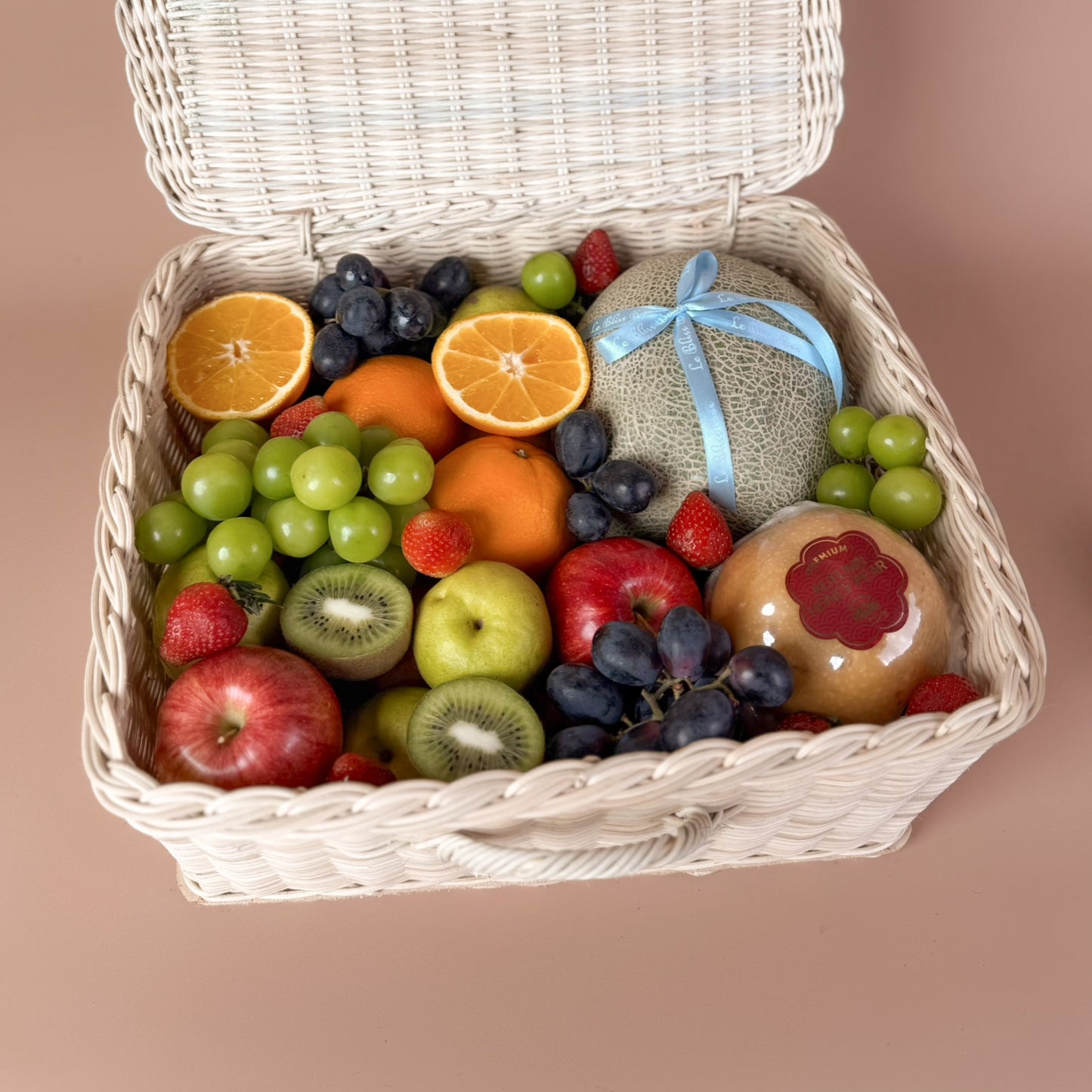 Colorful Melon Rattan Fruit Box