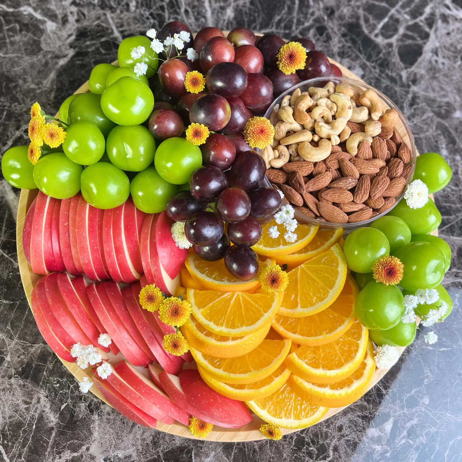 Fruit platter with nuts, platter jakarta, platter surabaya, platter tangerang. by le bliss platter