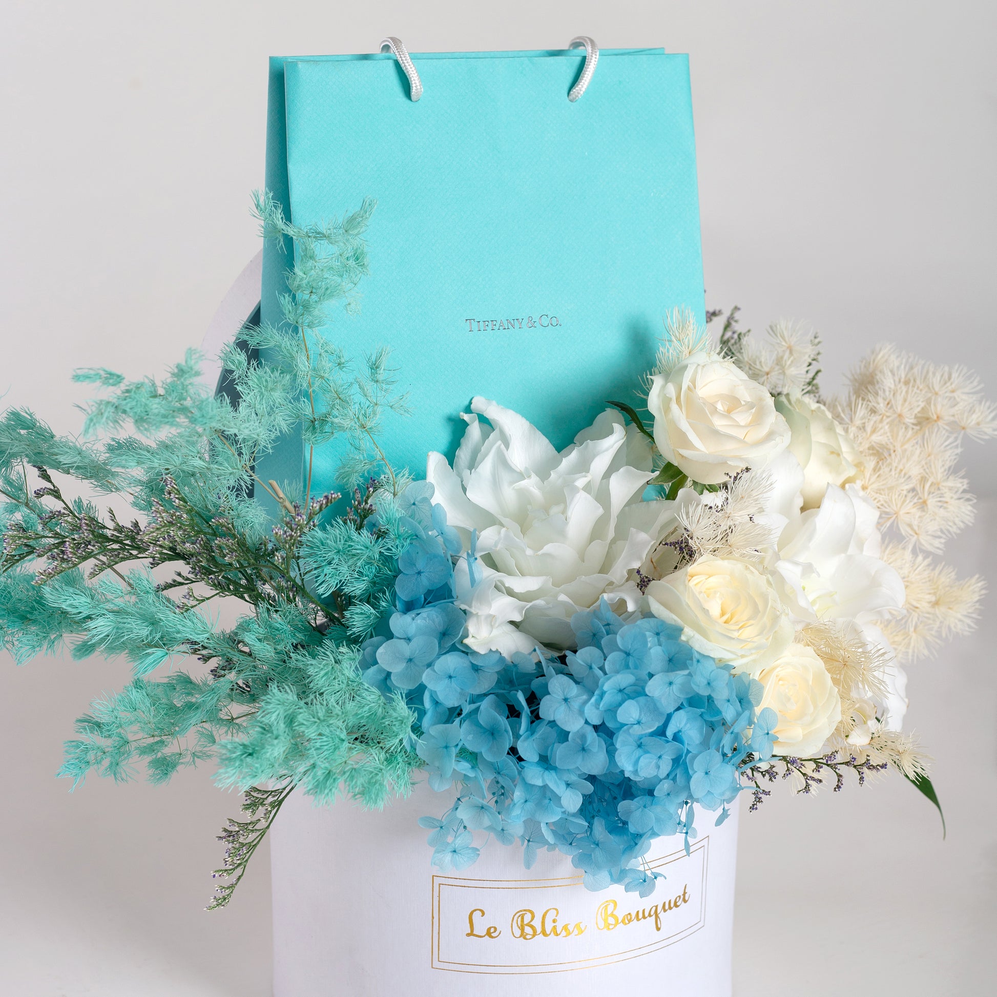 Blooming Gift in a Gift Box - Le Bliss Bouquet