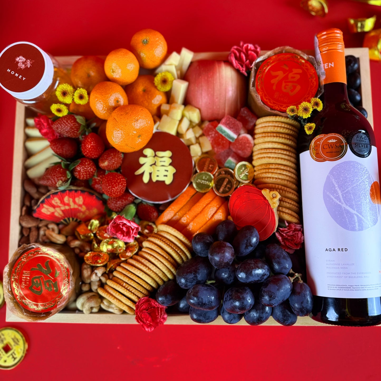 Gong Xi Fa Cai Chinese New Year platter with wine by Le Bliss Platter – premium gift tray Jakarta Surabaya Cirebon - Platter Imlek dengan Wine