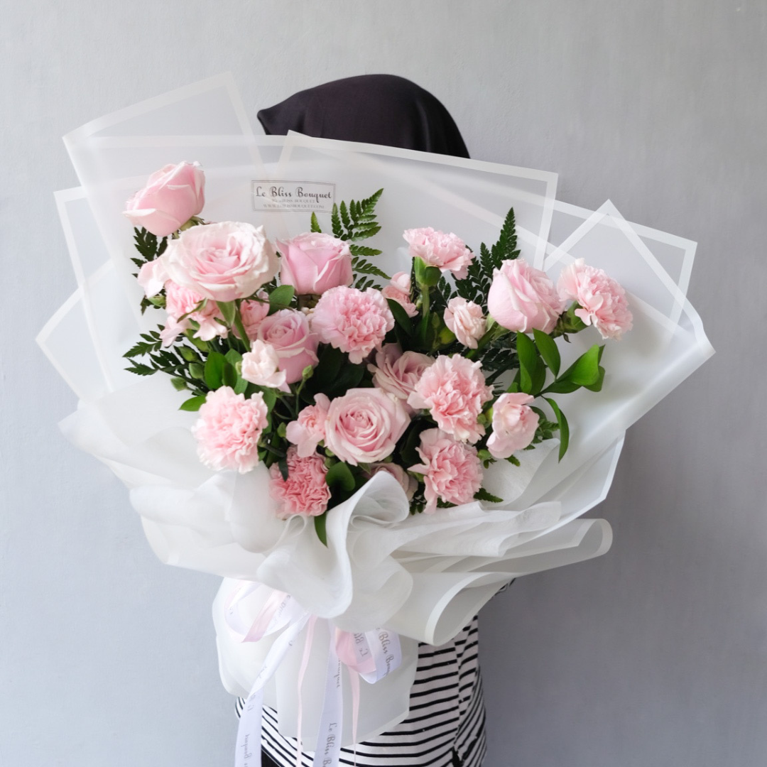 Pink Carnation Rose Large Bouquet - Le Bliss Bouquet
