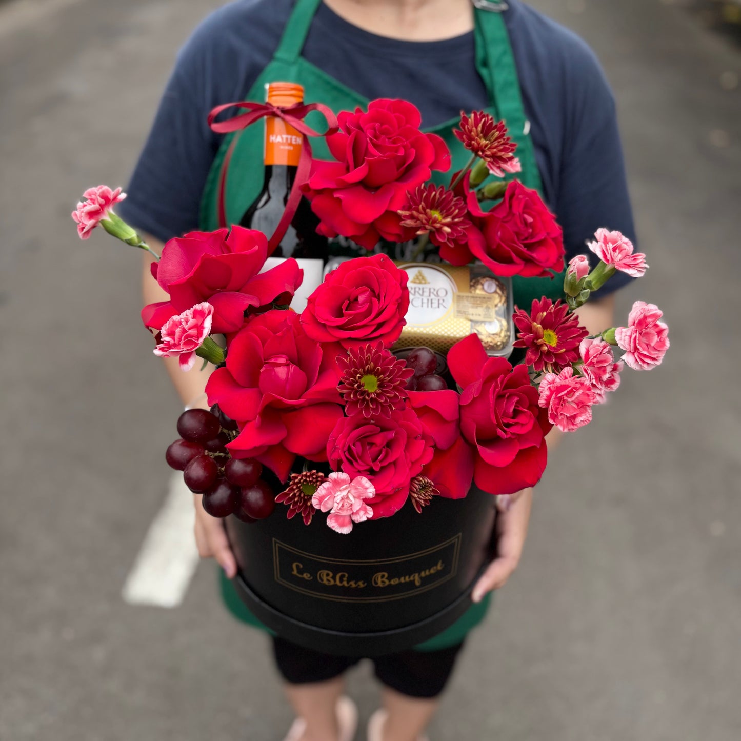 Red Rose Wine Blooming Box