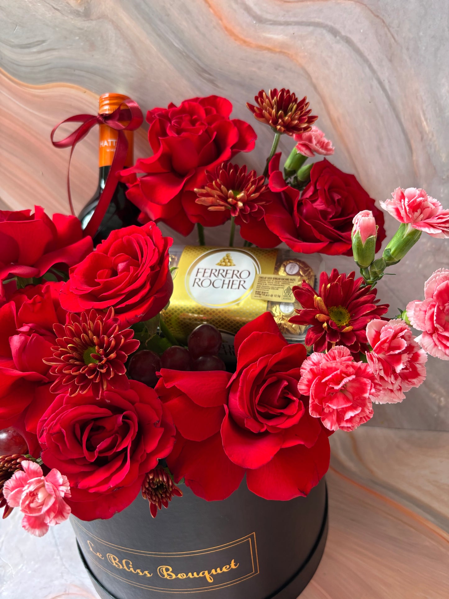 Red Rose Wine Blooming Box
