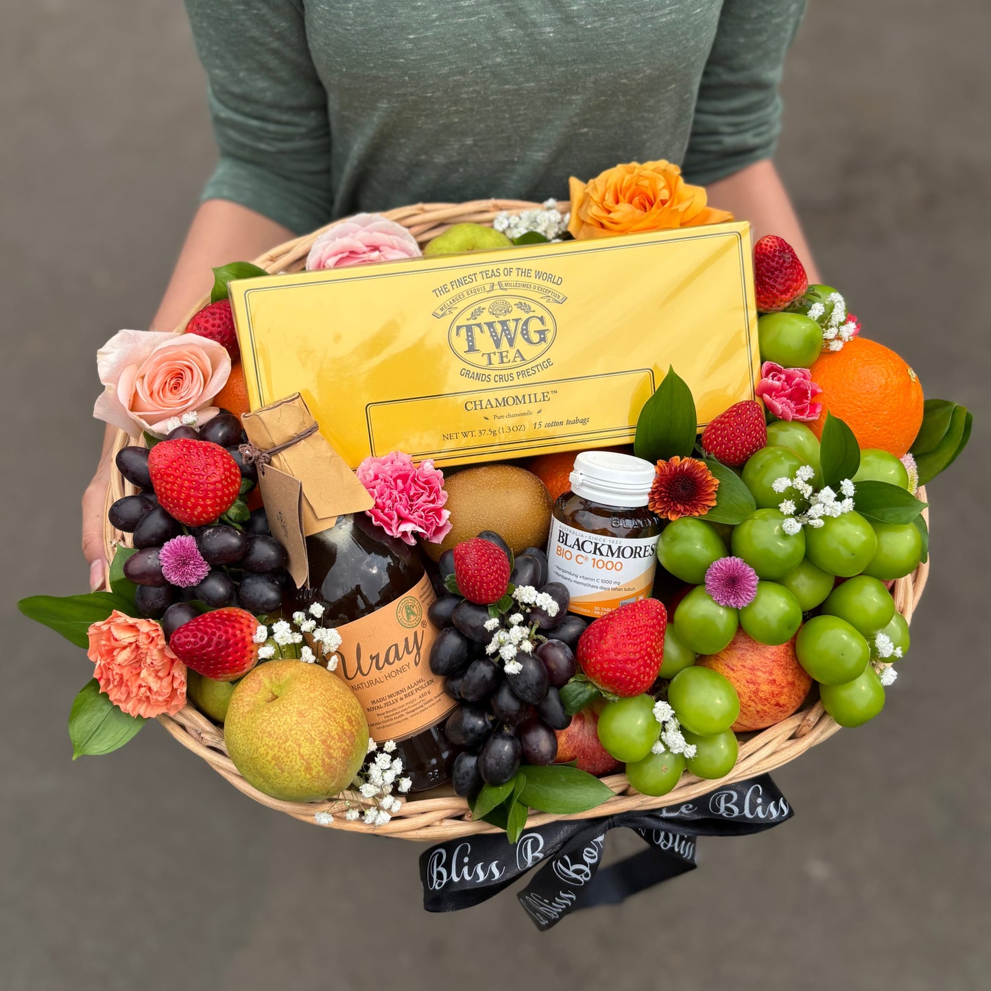 Glow & Heal Fruit Hamper