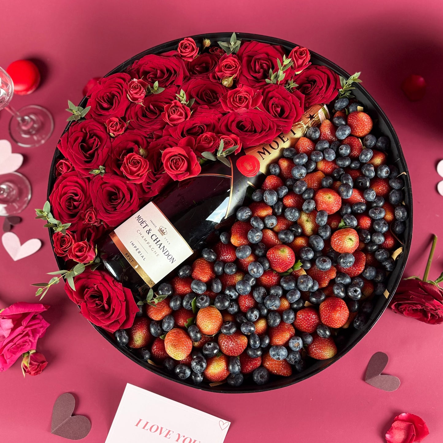 Classic Moet Berry Round Box