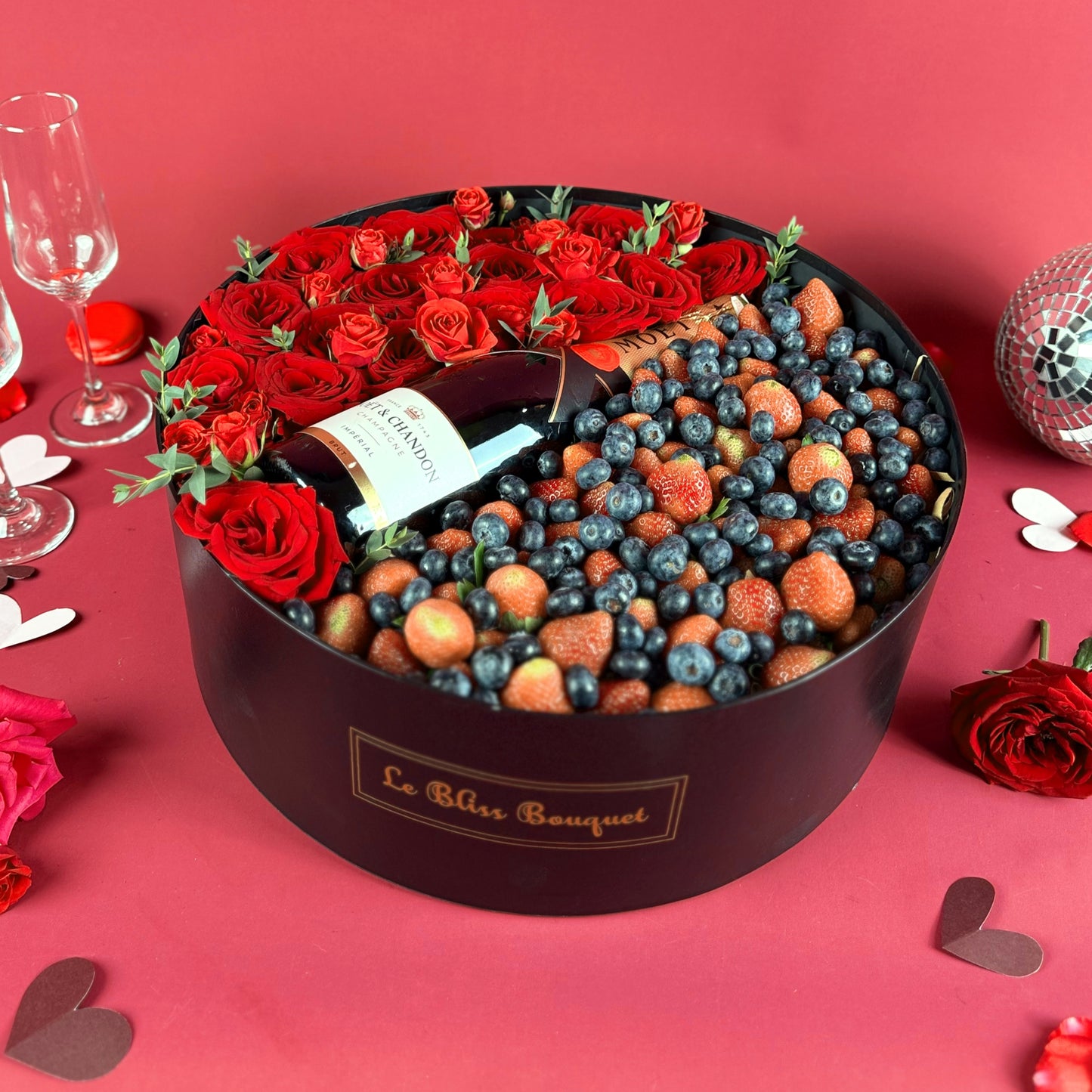 Classic Moet Berry Round Box
