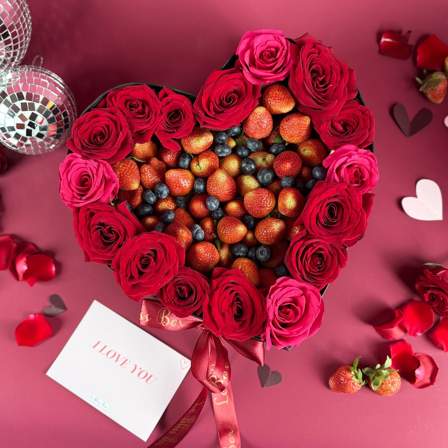 Rosé Berries Heart Box