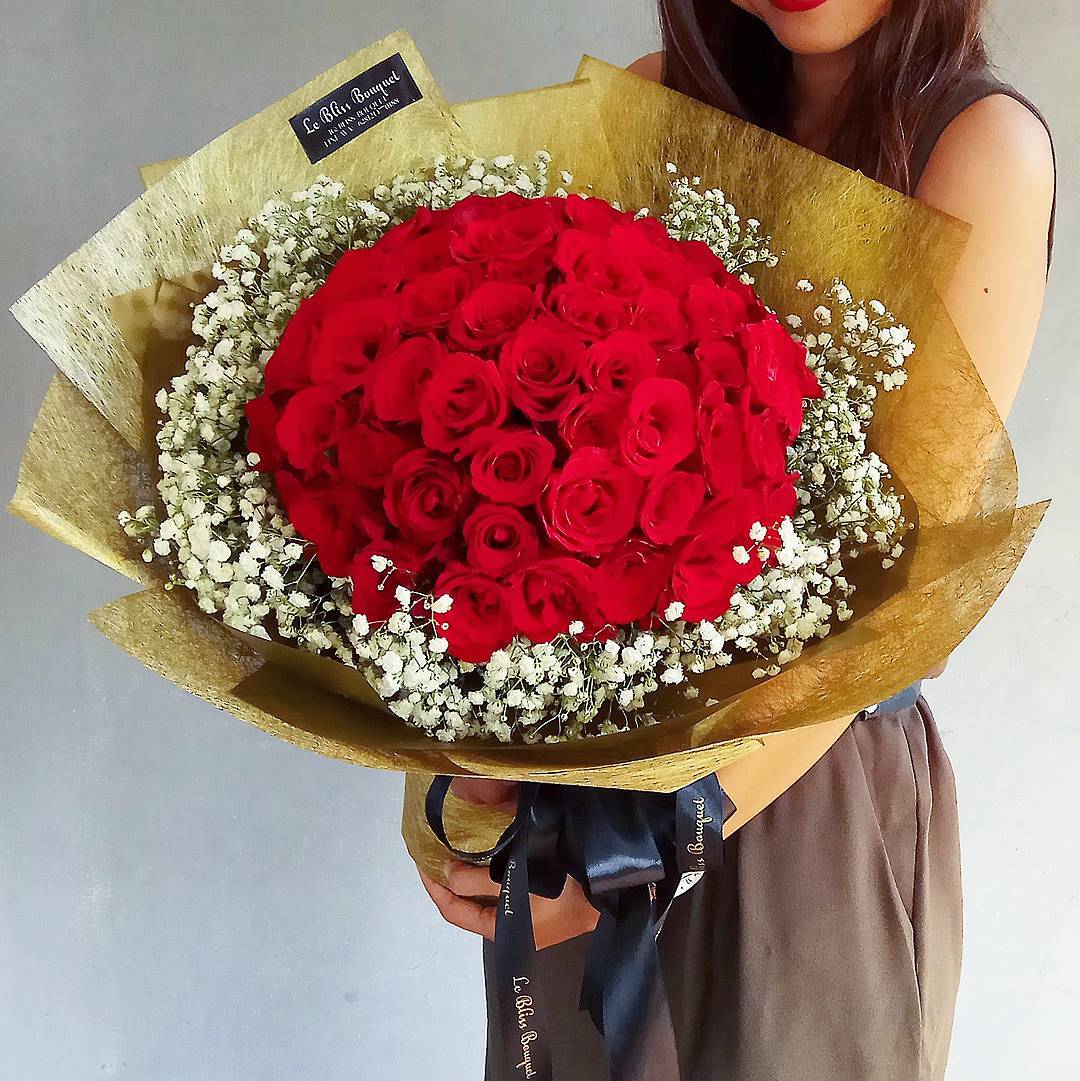 Sexy Red Rose Round Bouquet