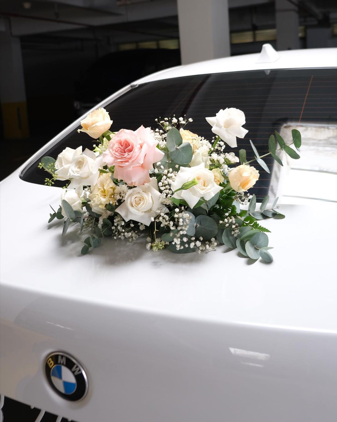 Wedding Car Flower Decor