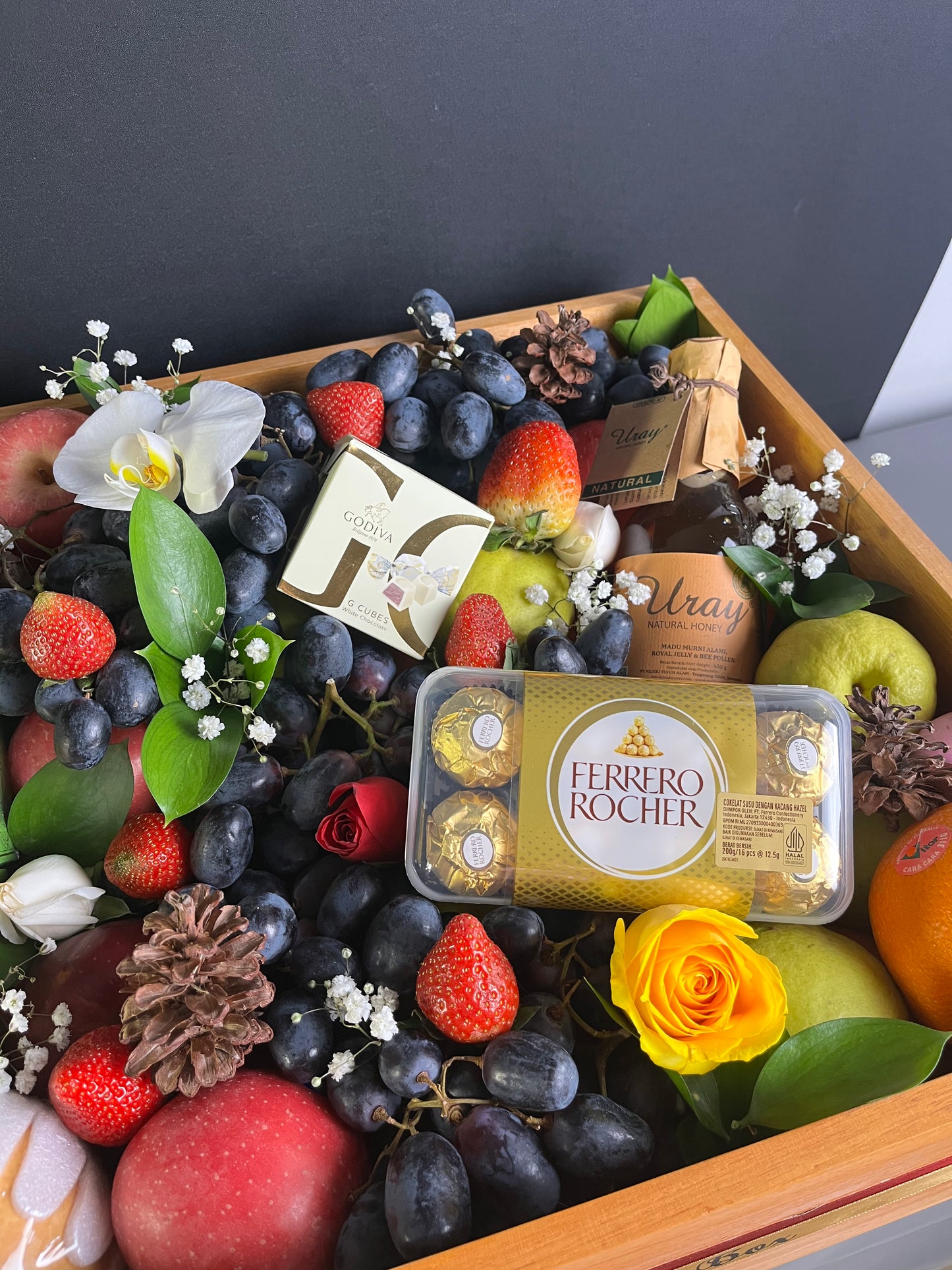 Xtra Grand Wooden Fruit Box