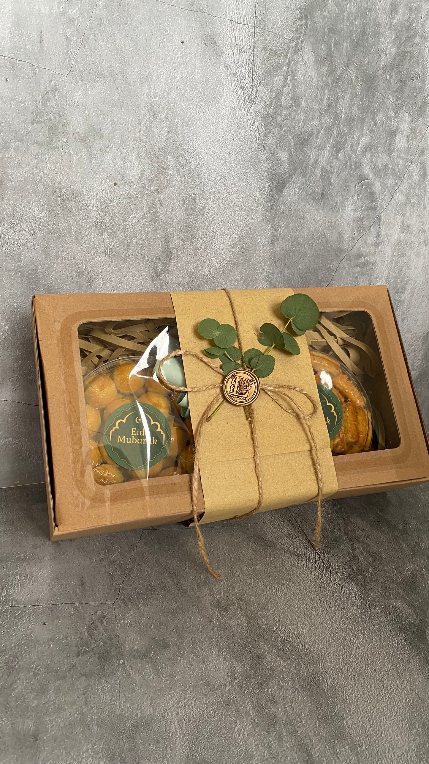 Eid Fitr Delights Gift Box