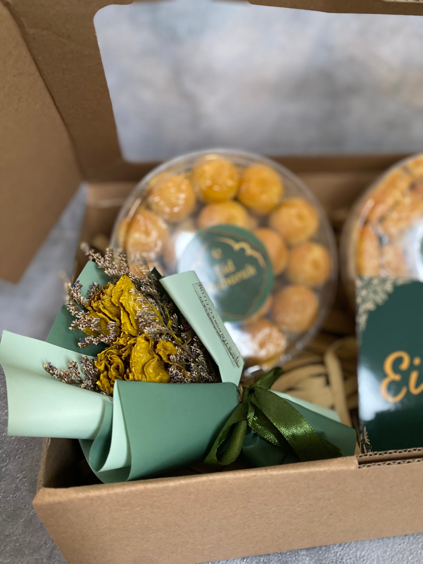 Eid Fitr Delights Gift Box