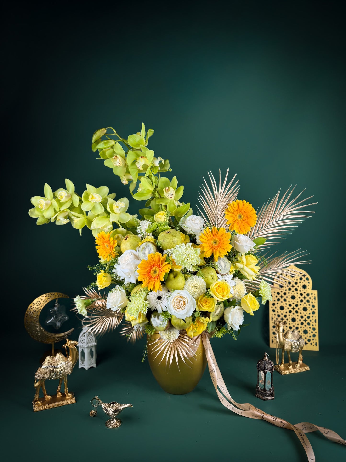 Grand Noor Vase Arrangement