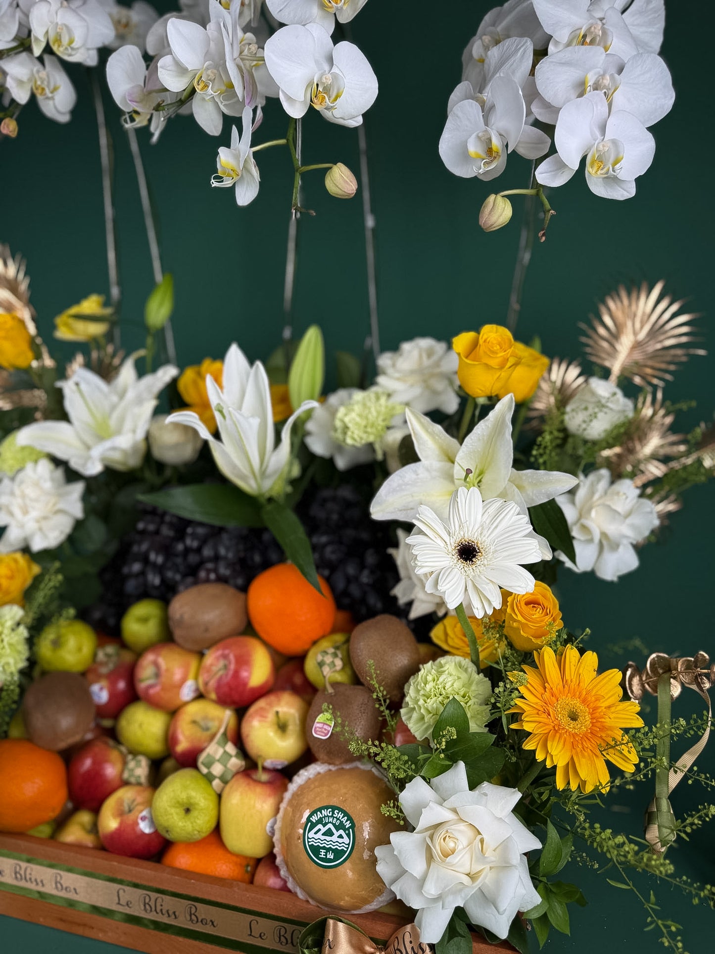 Ramadan Majestic Grand Fruit Parcel