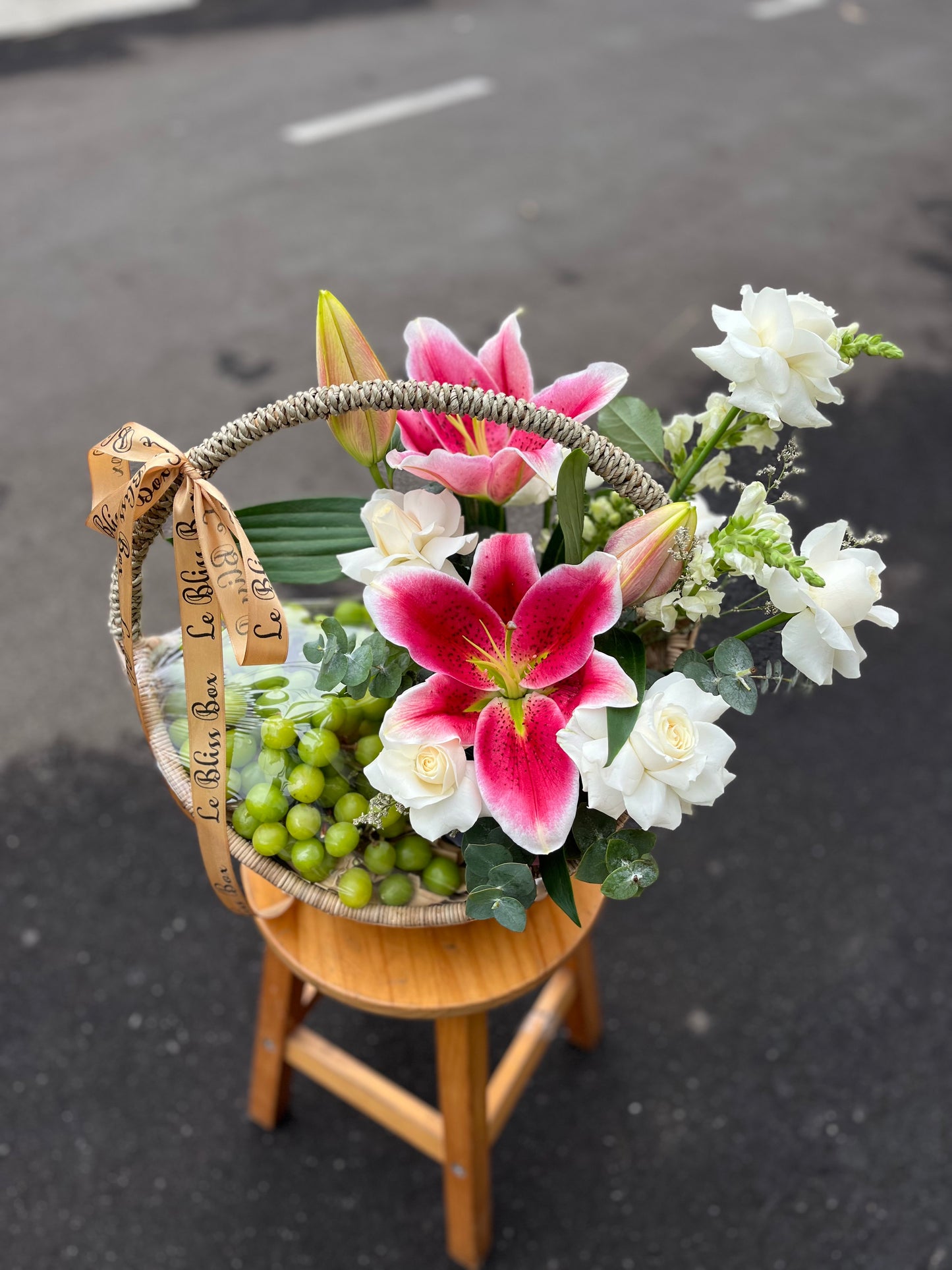 Shine Muscat Pink Lily Basket